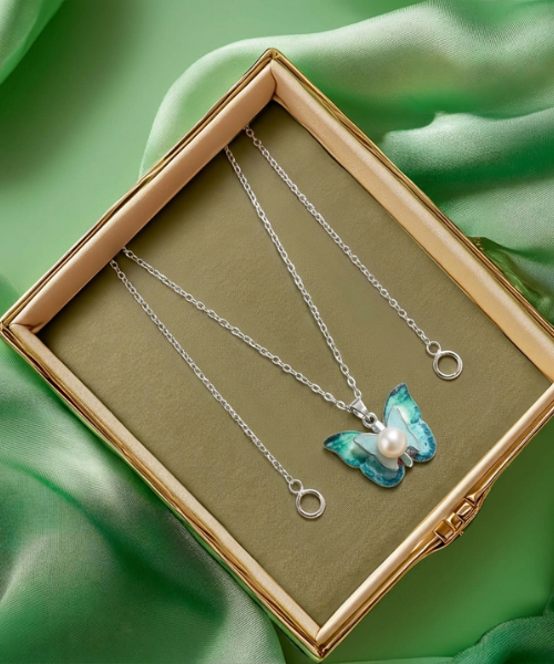 Butterfly Necklace1