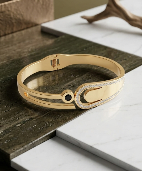 Royal Emblem Bracelet